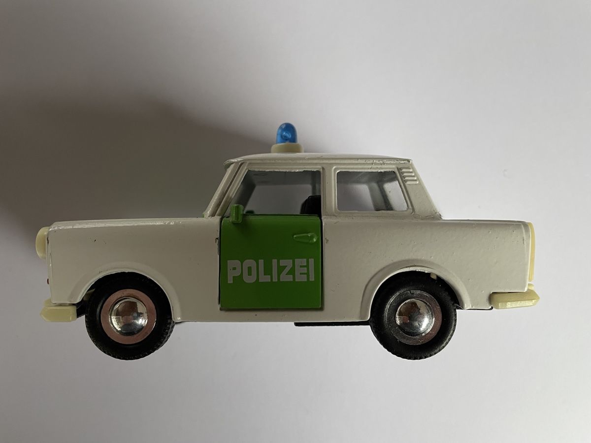 Modellini d'auto: Trabant Modellauto Polizei – Nuovo (secondo la descrizione) da Zunzgen venduto da Blueberry87 1