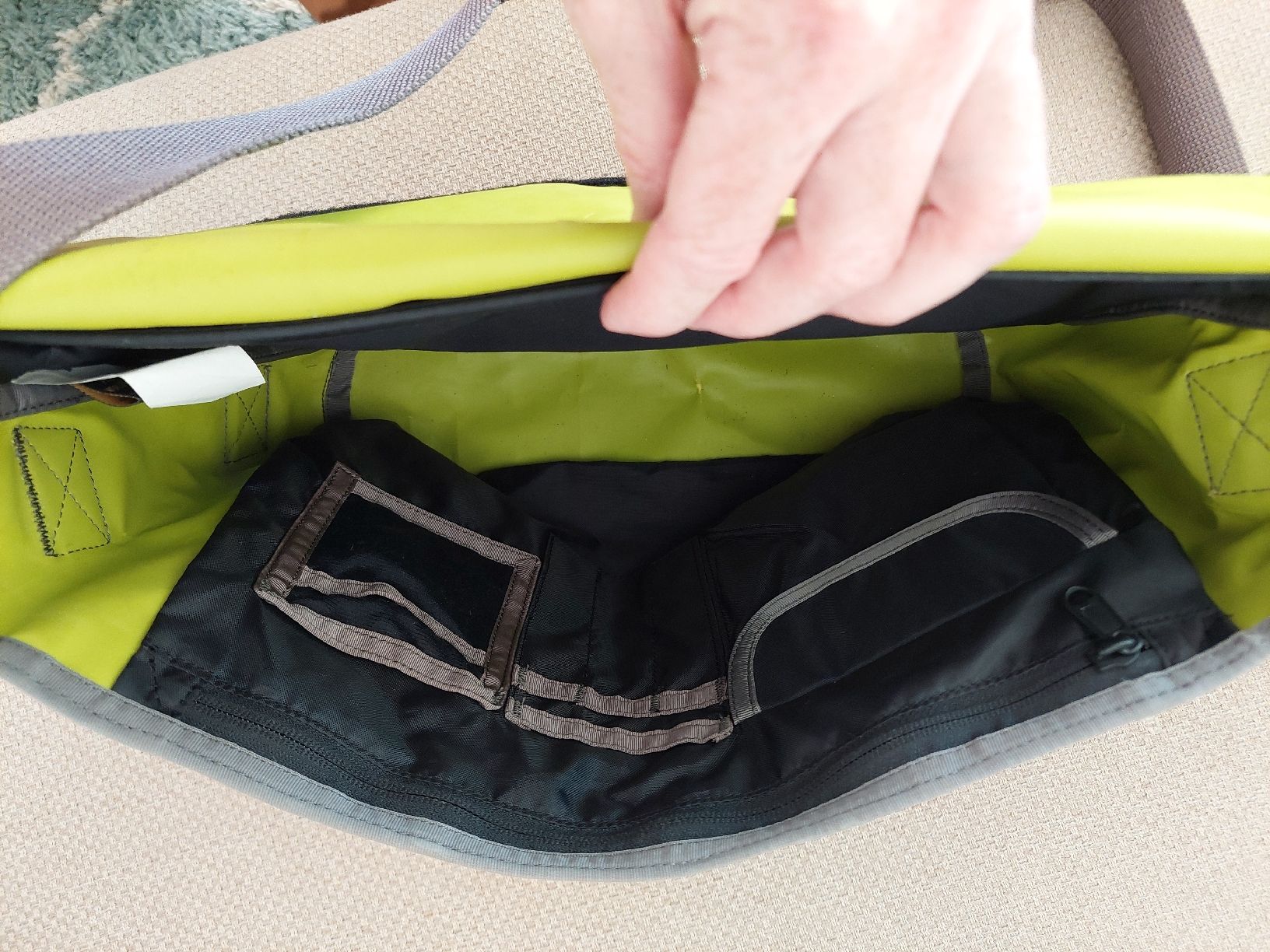 Timbuk2 Borse: Timbuk2 Umhängetasche Small – Nuovo (secondo la descrizione) da Birmensdorf ZH venduto da Scoops 1