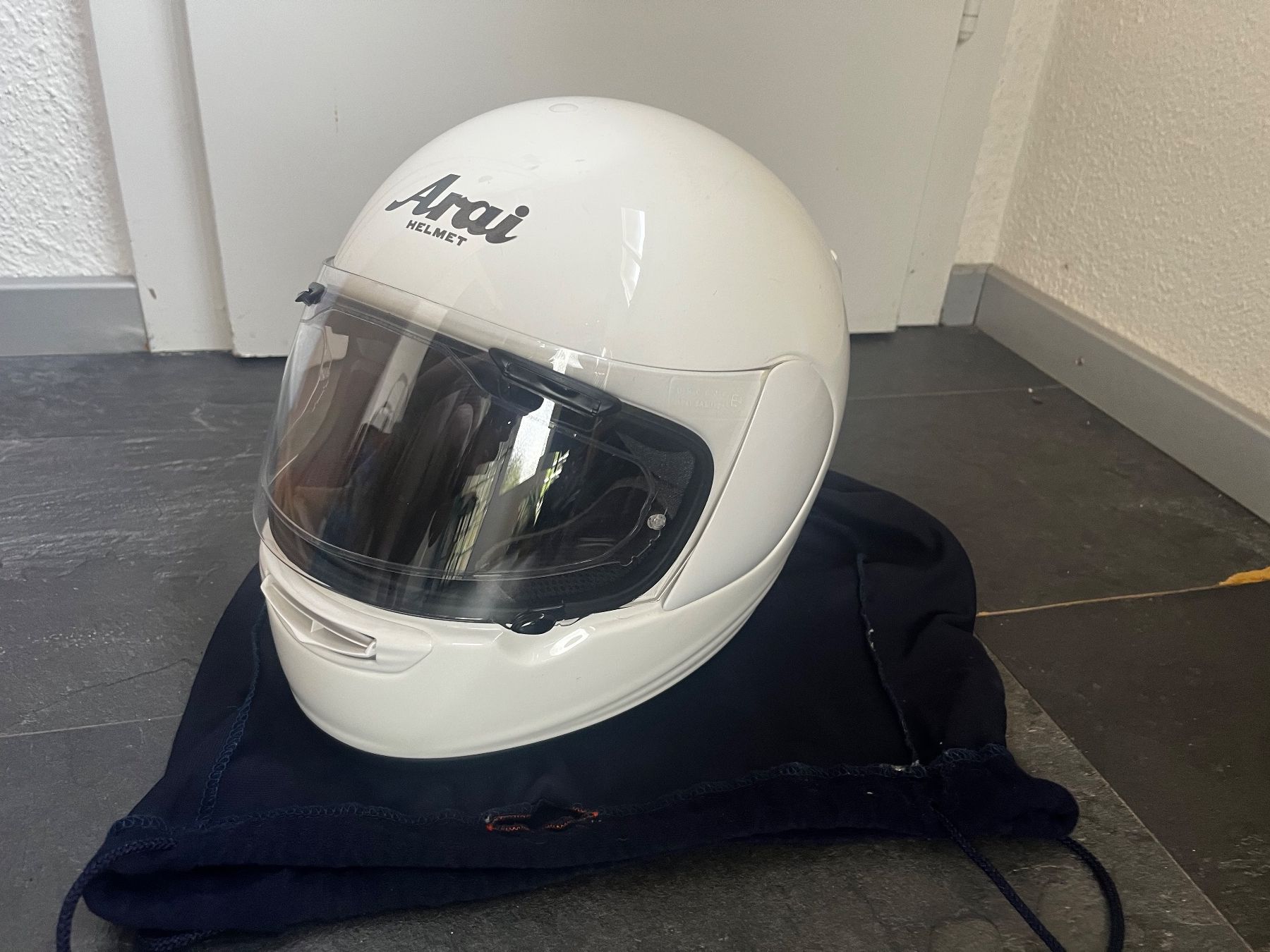 Arai Helme & Visiere: Motorrad Helm Arai Axces – Gebraucht aus Frauenfeld von als_f2lh 1
