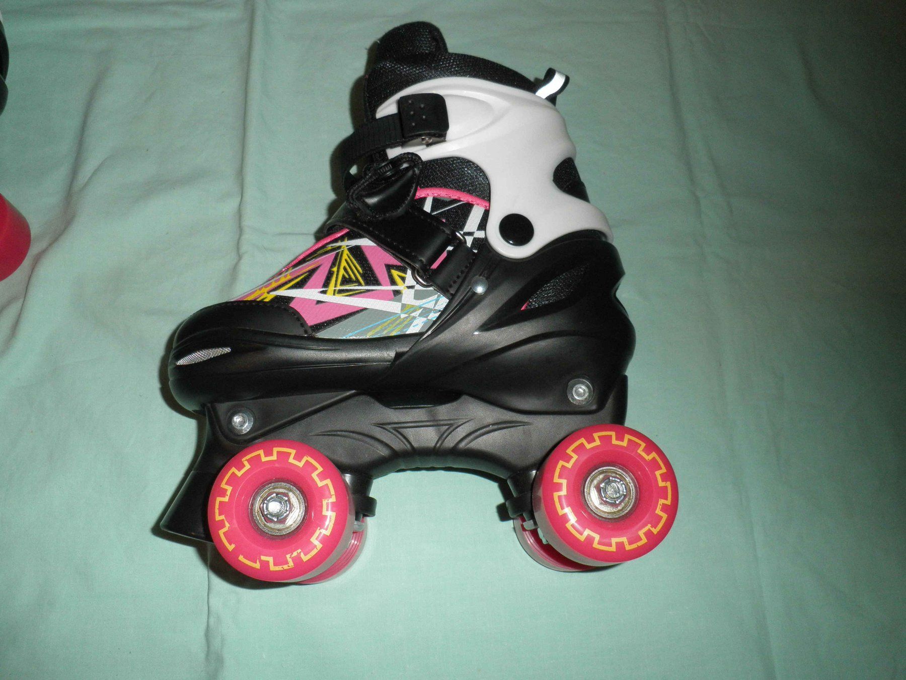 Pattini in linea & Pattini a rotelle: Schöne Kinder Rollschuhe, Roller, Crane Grösse 33-36 – Usato da Cadenazzo venduto da Mikeshop 5