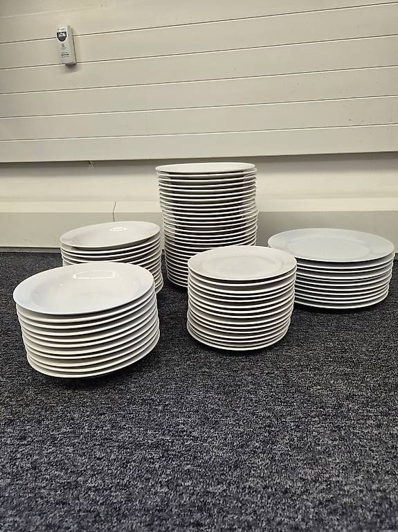 Assiettes: Teller – D'occasion à Itingen par glo_8yp7 2