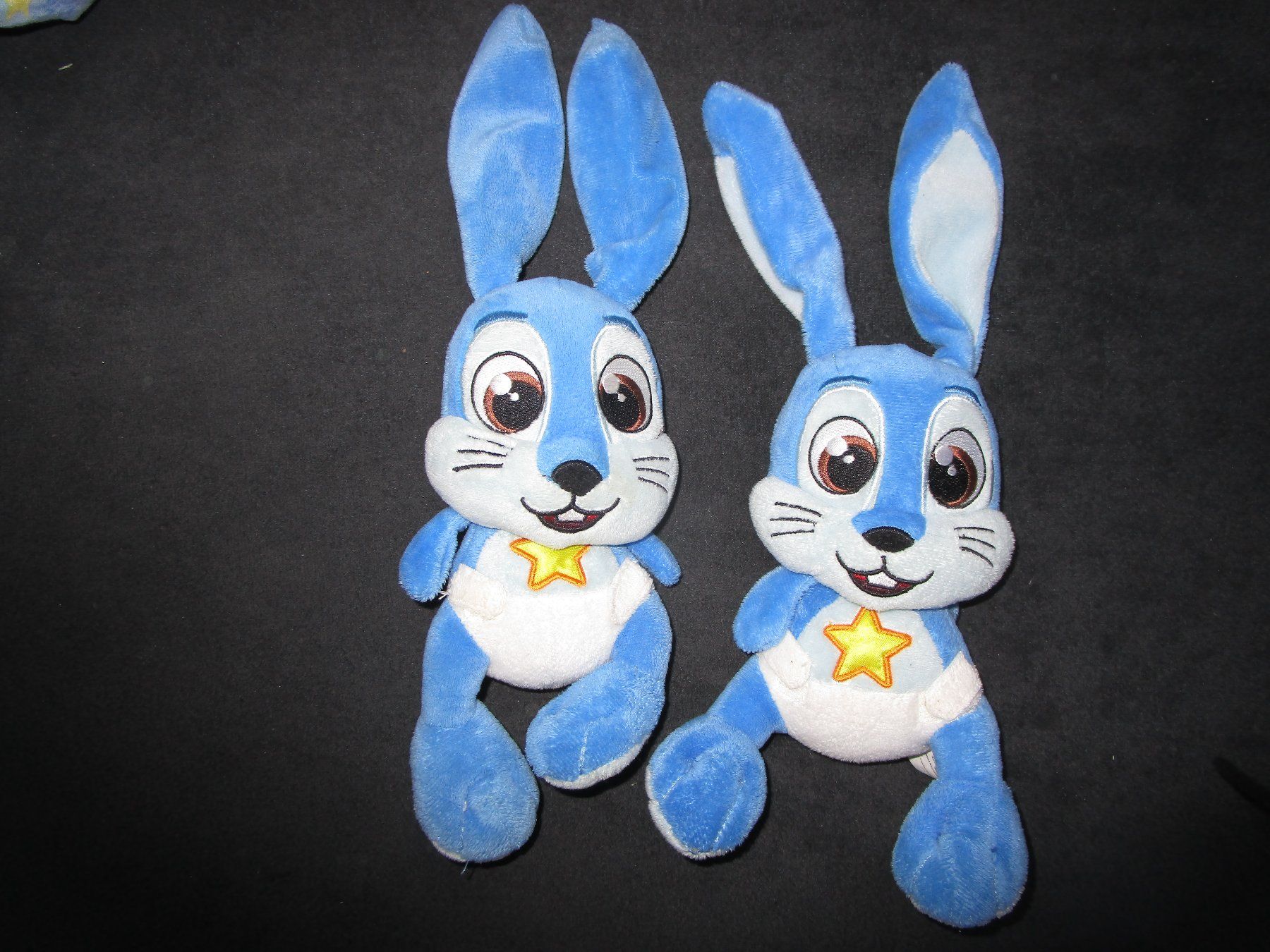 Giocattoli: 2 Plüschtier Hase – Usato da Mülligen venduto da gipseli