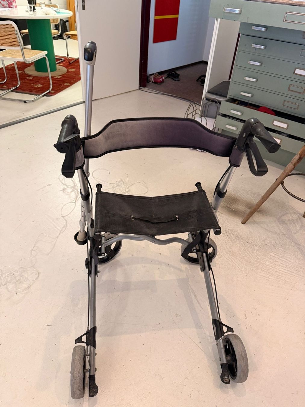 Gehhilfen: Rollator – Gebraucht aus Adliswil von Dkain