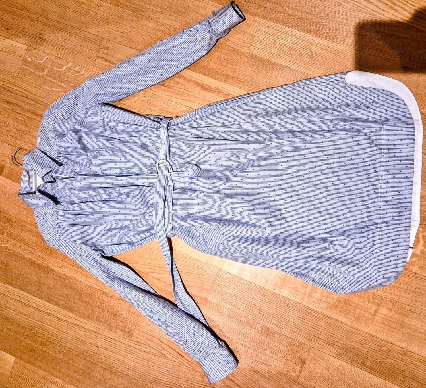 Maje Kleider: Maje dress – Gebraucht aus Glattpark(Opfikon) von gog_ynp9