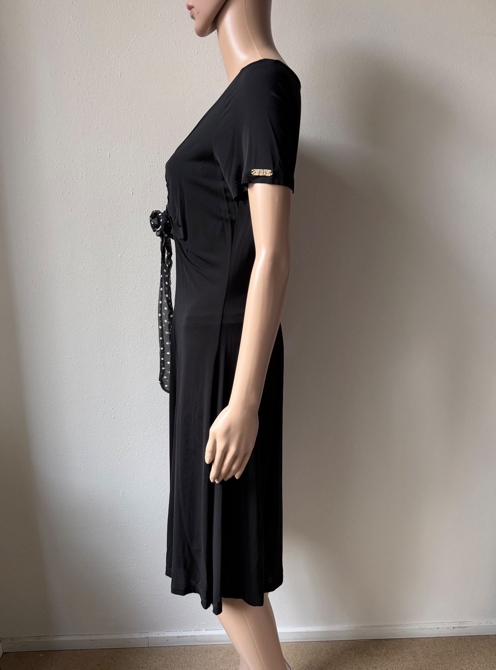 Roccobarocco Vestiti: ROCCOBAROCCO Kleid 🖤 – Usato da zürich venduto da vintage12 3