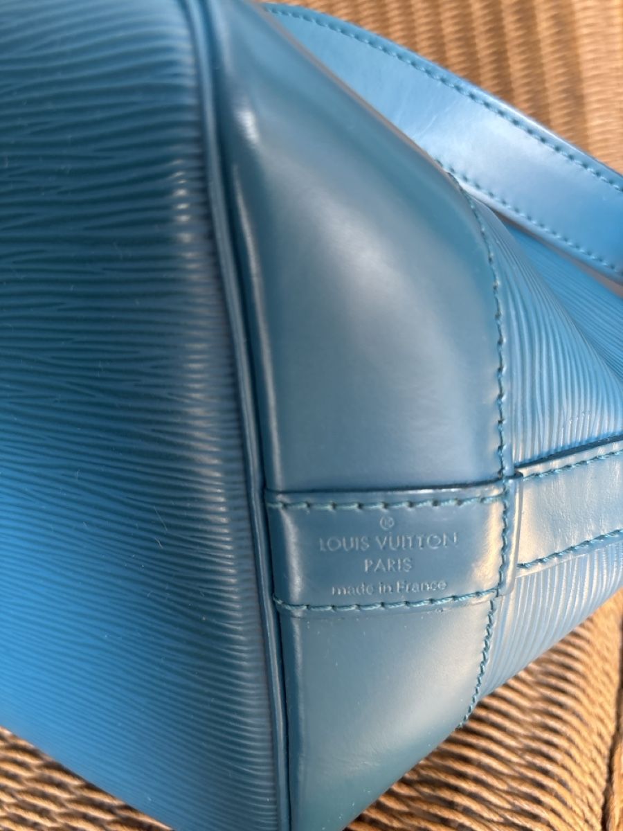 Louis Vuitton Borse da donna: Moderne Louis Vuitton Cyan Noe Beutel – Usato da Pratteln venduto da sab_whk9 6