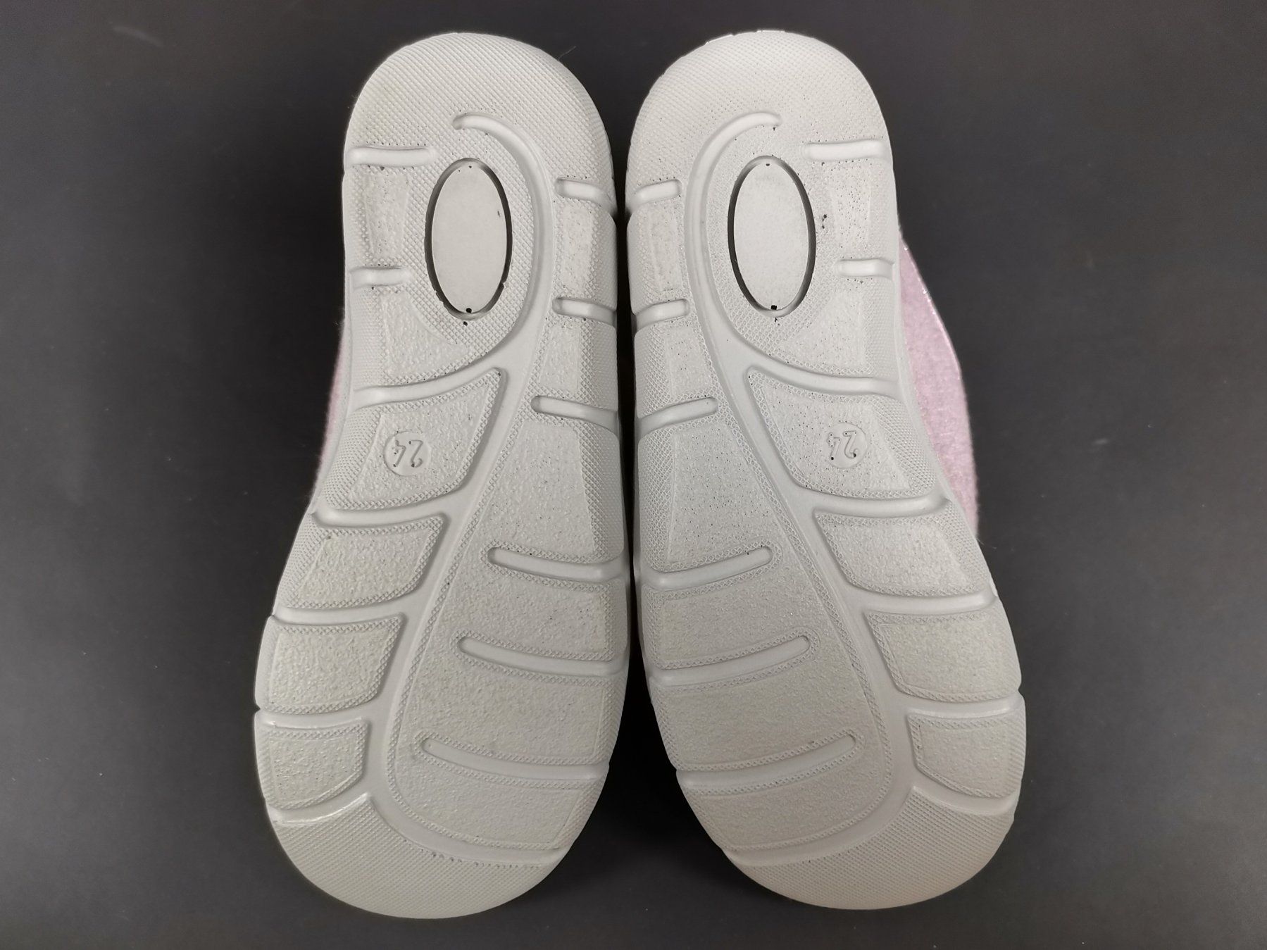Fischer Scarpe per ragazze: FISCHER Mädchenschuhe Gr. 24 Einhorn rosa – Usato da Schaffhausen venduto da Restwert_SH 7