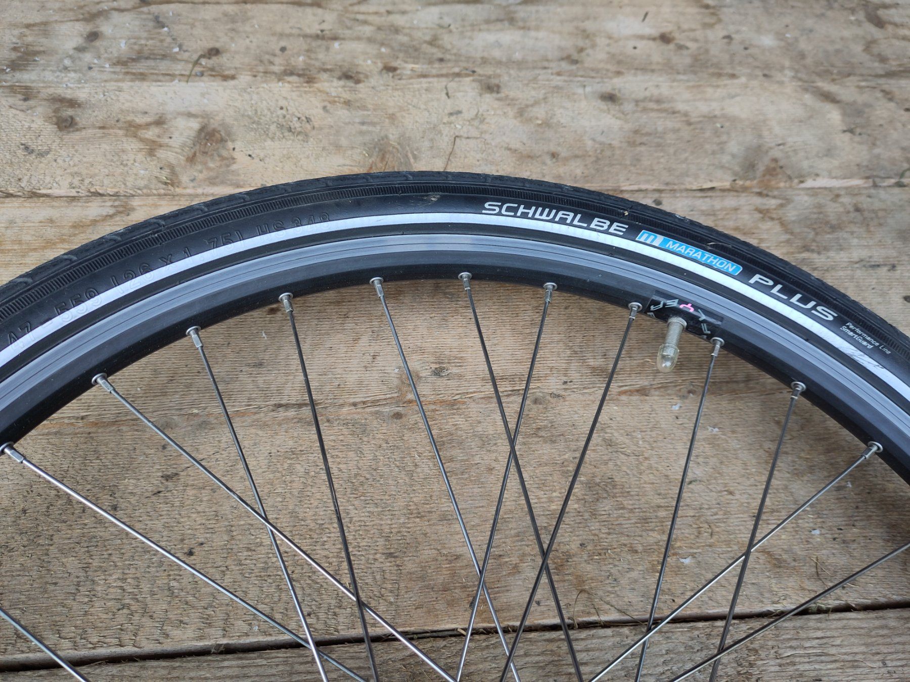 Shimano Pezzi di ricambio: Flyer 26" Laufrad Vorne mit Shimano Nabendynamo – Usato da Vignogn venduto da Stiago2 1
