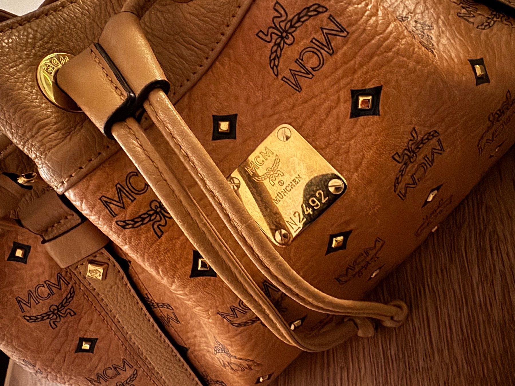 Borse da donna: MCM Beutel – Nuovo (secondo la descrizione) da Therwil venduto da Schnaebeli 1