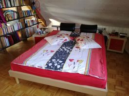 Doppelbett mit Rost und Matratze, 160x200cm, Top Zustand!