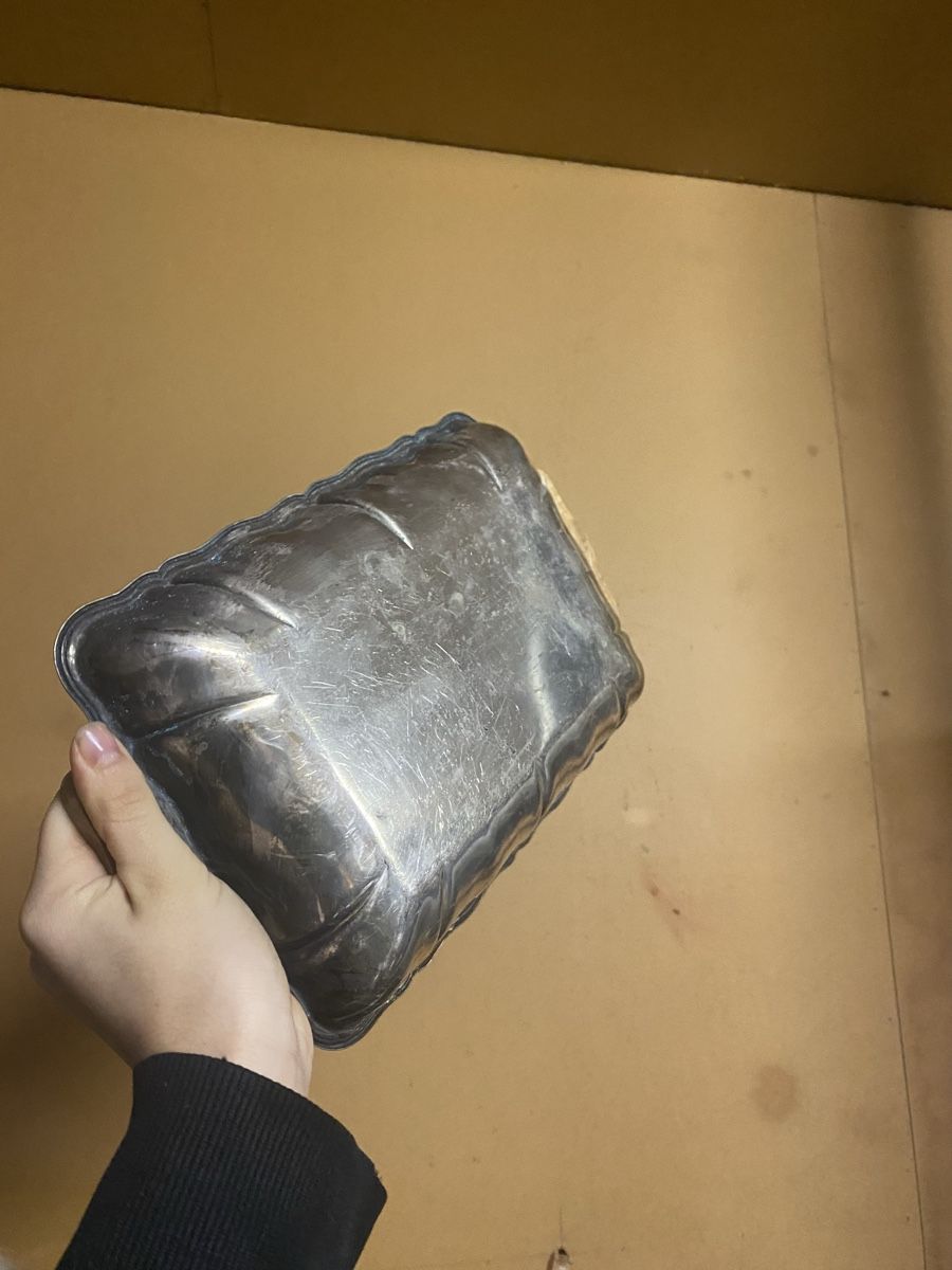 Piatti di portata: Antikes Serviertablett, Silbertablett mit Holzgriffen. – Usato da Göschenen venduto da Anoli34 3