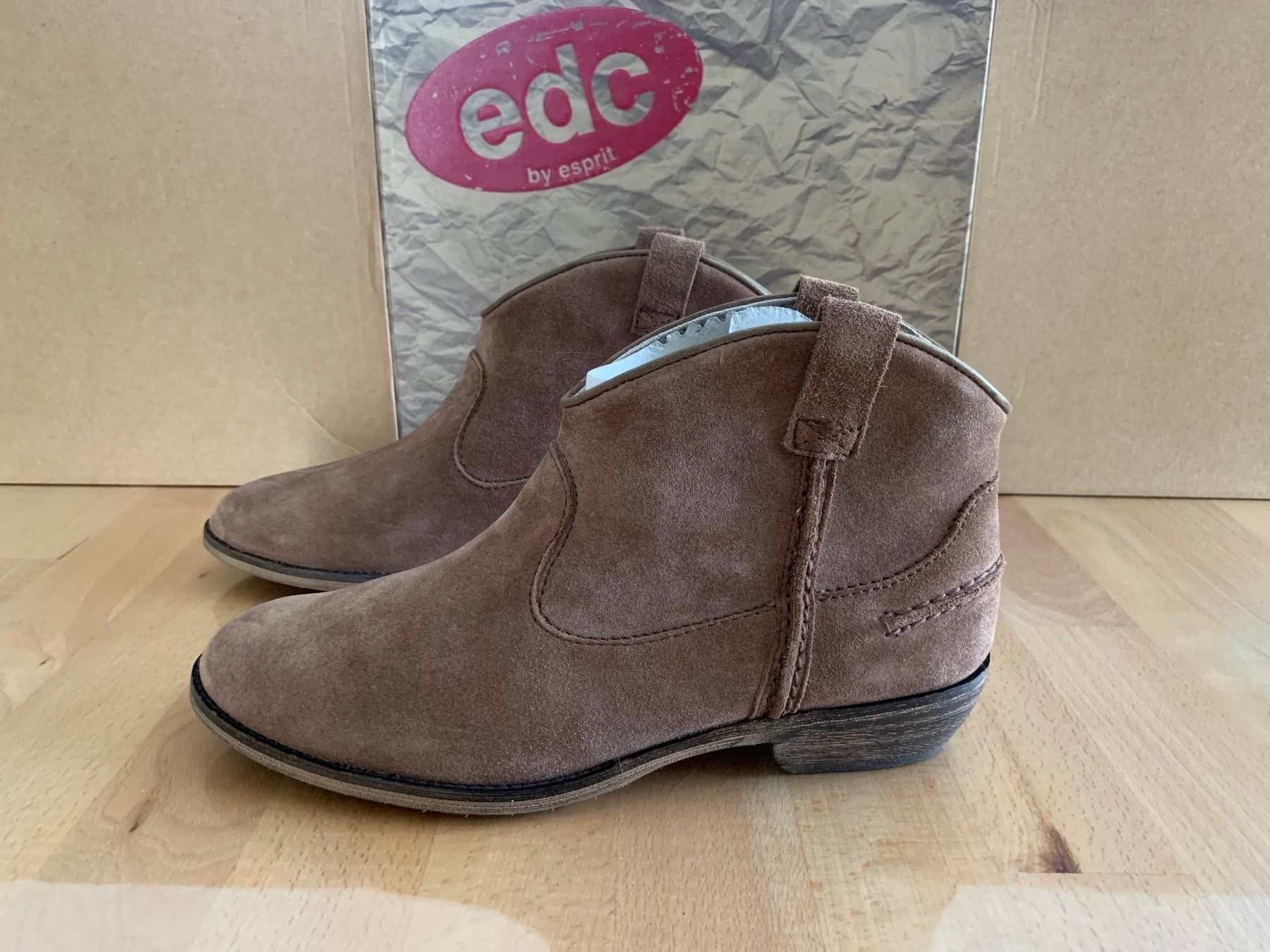 Scarpe da donna: Stiefeletten  edc by Esprit Gr. 39 – Nuovo e nell'imballaggio originale da Wetzikon ZH venduto da EvisStore 1