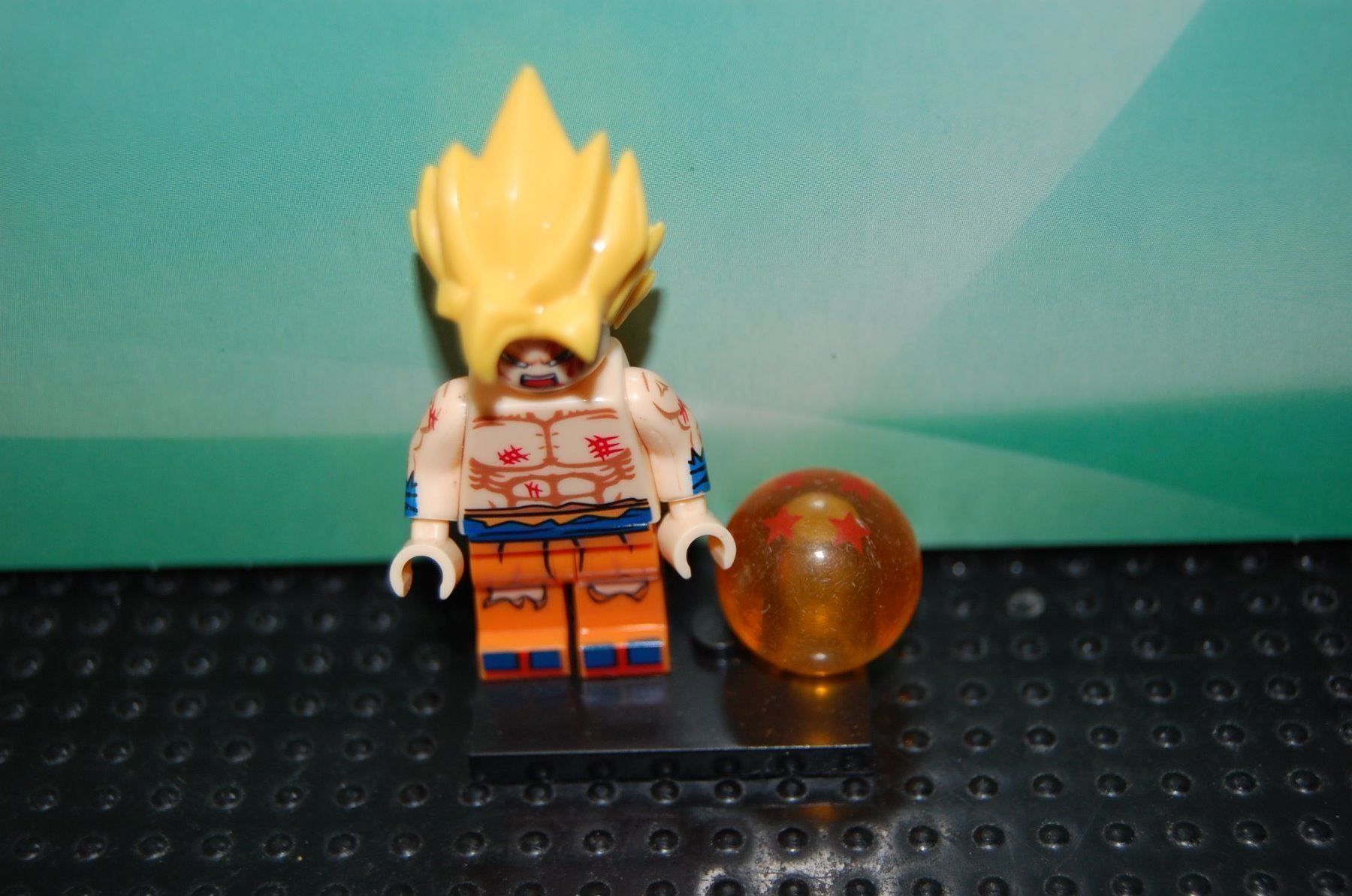 Kit di costruzioni: Dragon Ball Minifigur Son Goku – Usato da Basel venduto da Don-Angel 1
