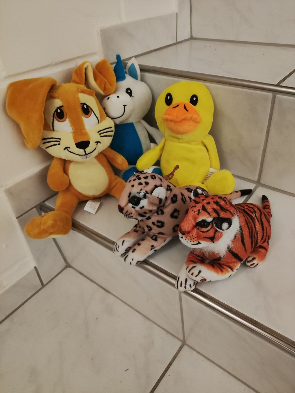 Giocattoli: Plüschtier-Set: Hase, Einhorn, Ente, Leopard und Tiger – Usato da Schlatt TG venduto da Andis3