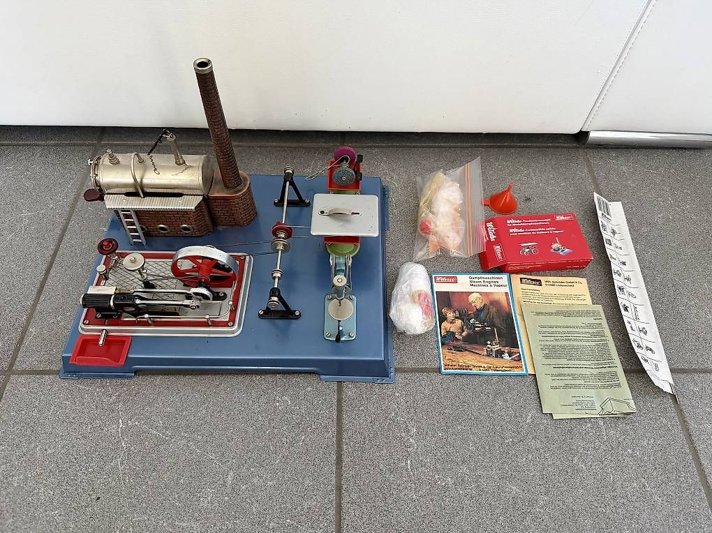 Wilesco Kit di modellismo & Modellini statici: Wilesco Dampfmaschine – Usato da Muri AG venduto da cag733