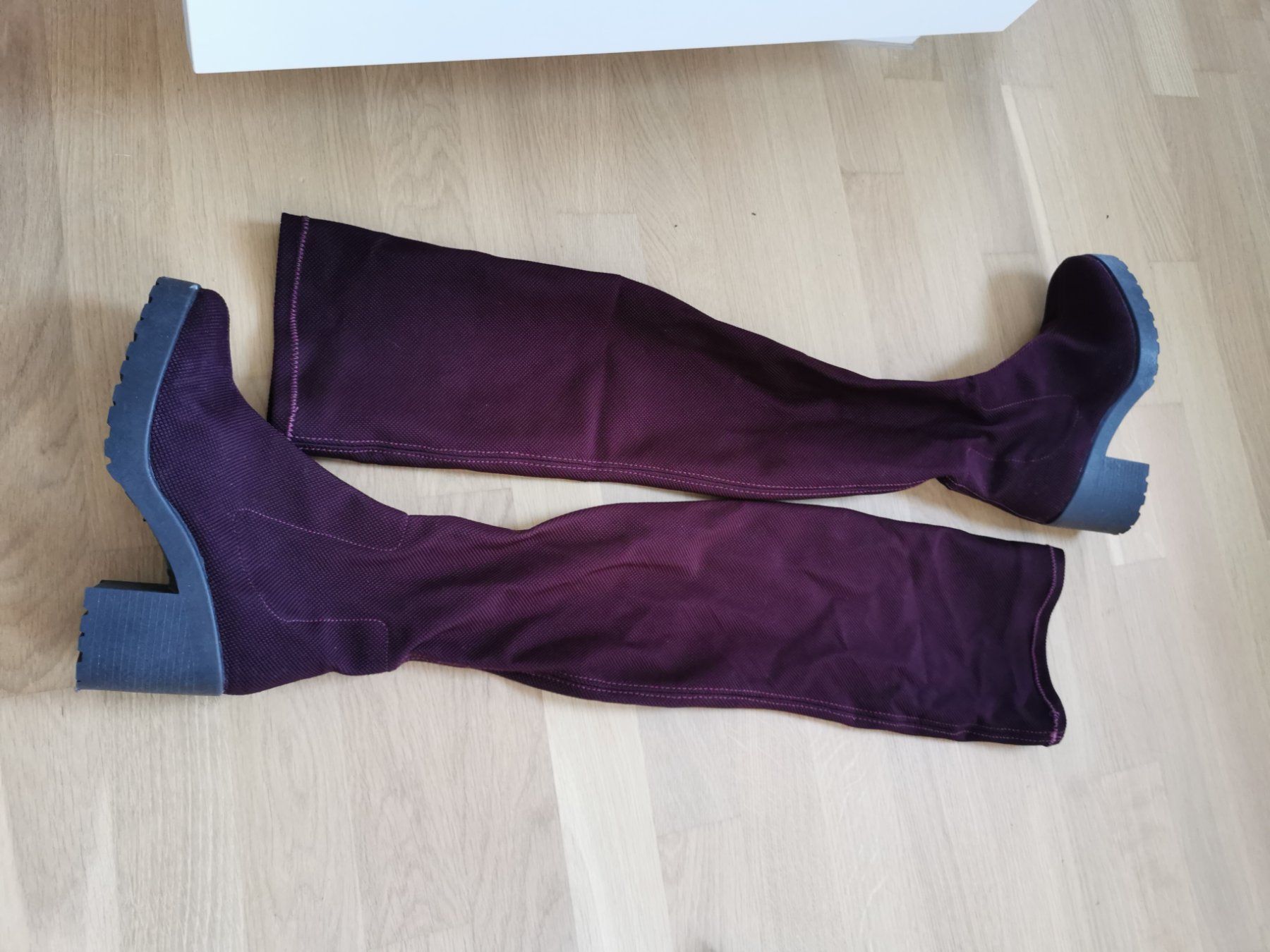 Scarpe da donna: Overknees Bordeauxrot – Usato da Luzern venduto da larissa_n 3