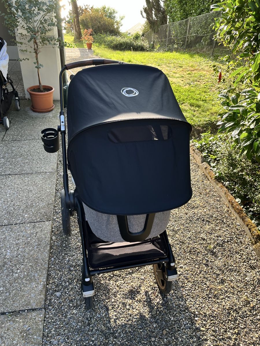 Bugaboo Carrozzine: Bugaboo Fox2 Stroller grey & black – Usato da Küsnacht ZH venduto da hmrlindvall 2
