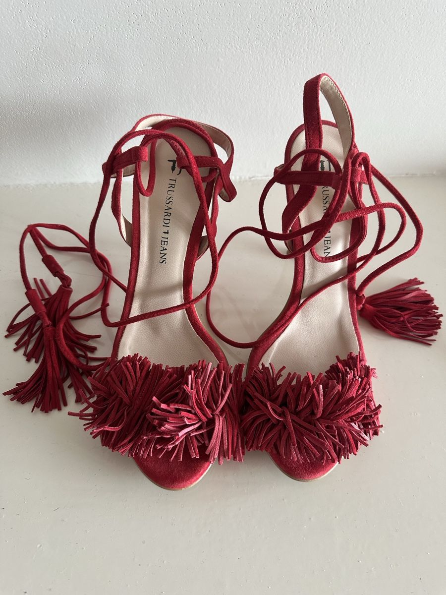 Trussardi Scarpe da donna: Trussardi red suede sandals size 39 – Usato da Genève venduto da cat2310