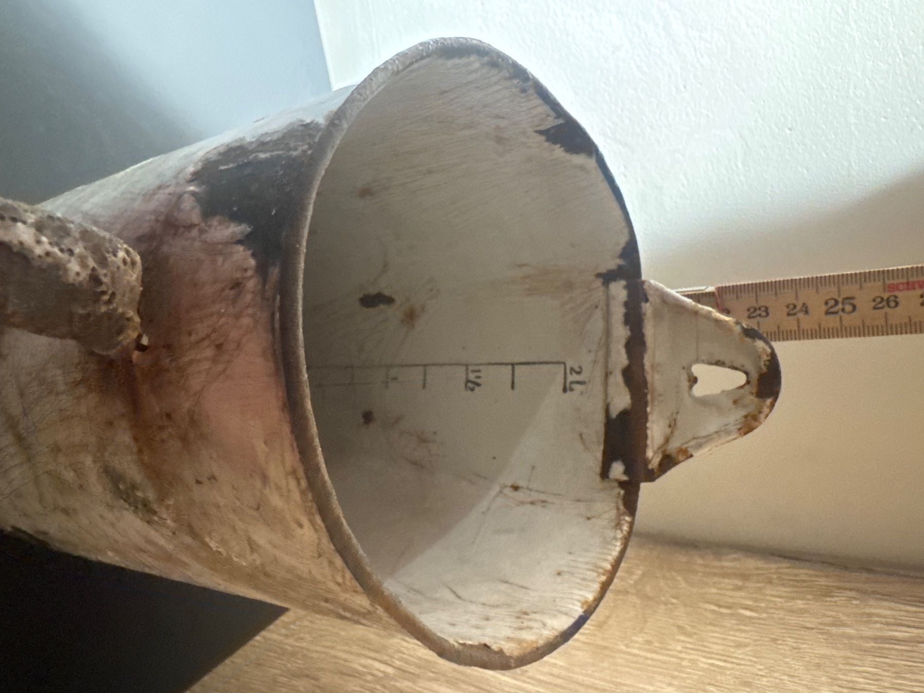 Behälter & Ähnliches: Ancien récipient émaillé – Gebraucht aus Lajoux JU von Briard0 1