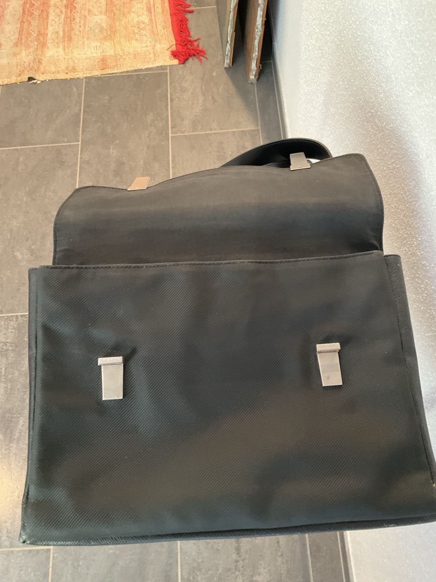 Louis Vuitton Altro in  Abbigliamento & Accessori: Louis Vuitton Crossbody  Messenger, schwarz – Usato da Freienstein venduto da uh8427 2