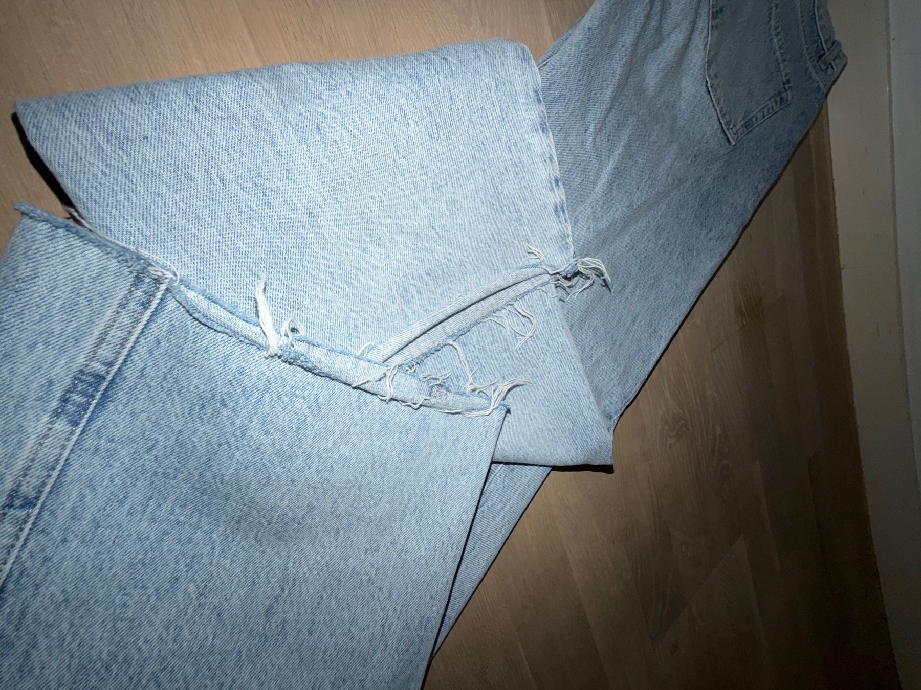 Jeans: Jeans con strappo – D'occasion à Sementina par fej_mb6f 4