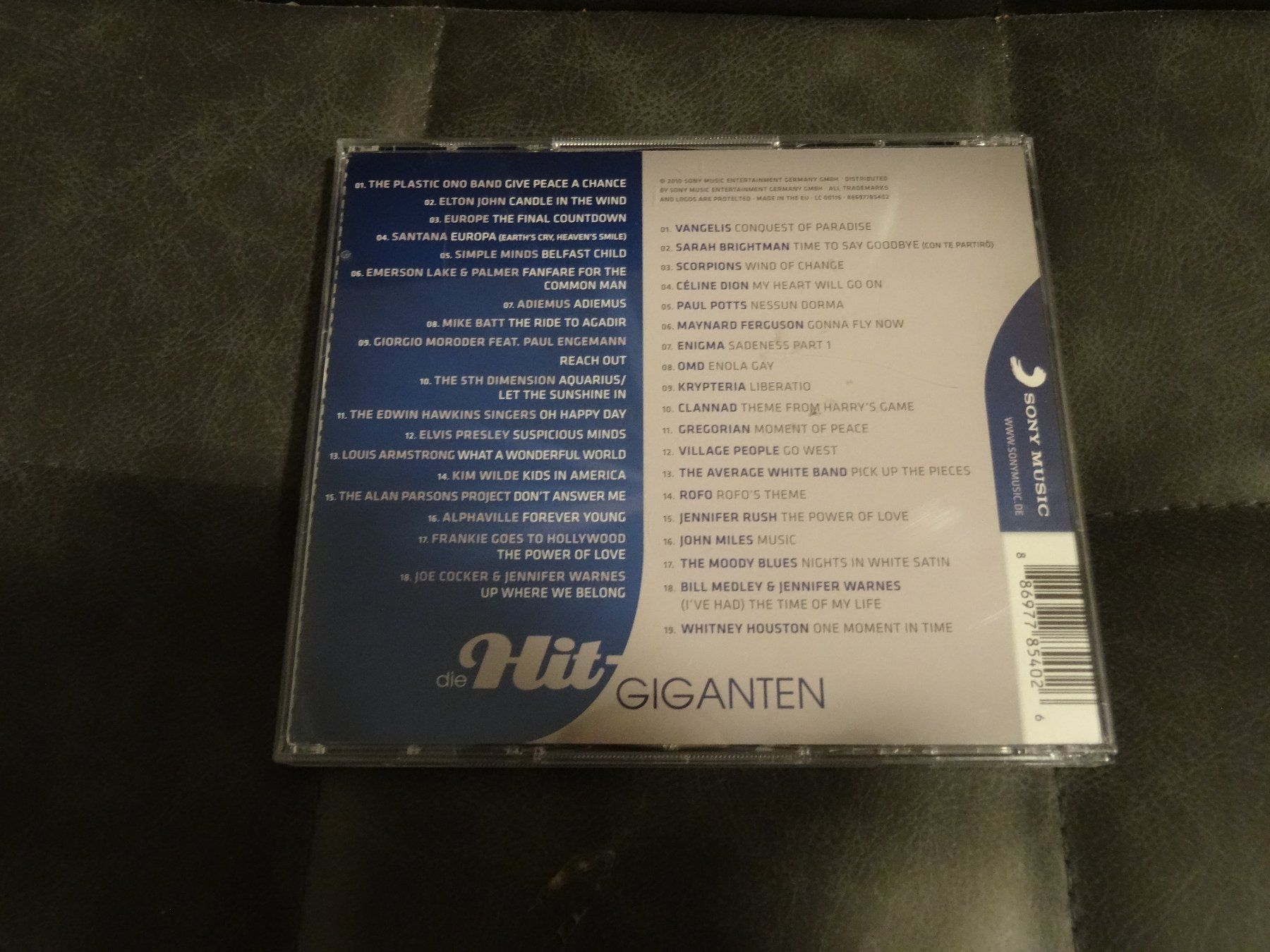 CDs: Die Hit-Giganten - Pop & Rock Hymnen CD – Gebraucht aus Olten von Disc-Ausverkauf 1