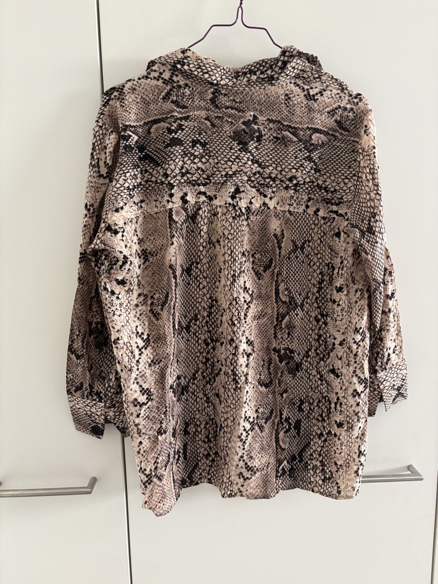 Stradivarius Camicette: Camicetta Stradivarius stampa serpente tg. M – Usato da Basel venduto da sab_mjg8 3