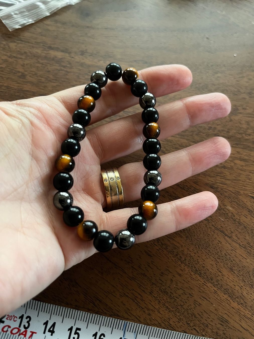Bracciali & Braccialetti: Armband mit Heilsteinen und Kunstperlen – Nuovo e nell'imballaggio originale da Gams venduto da Mariawicca 1