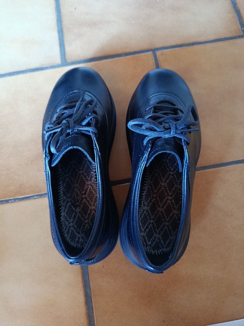 Kybun Scarpe da donna: Kybun shoes cuir véritable – Nuovo (secondo la descrizione) da Malleray venduto da oce_d6v9 2