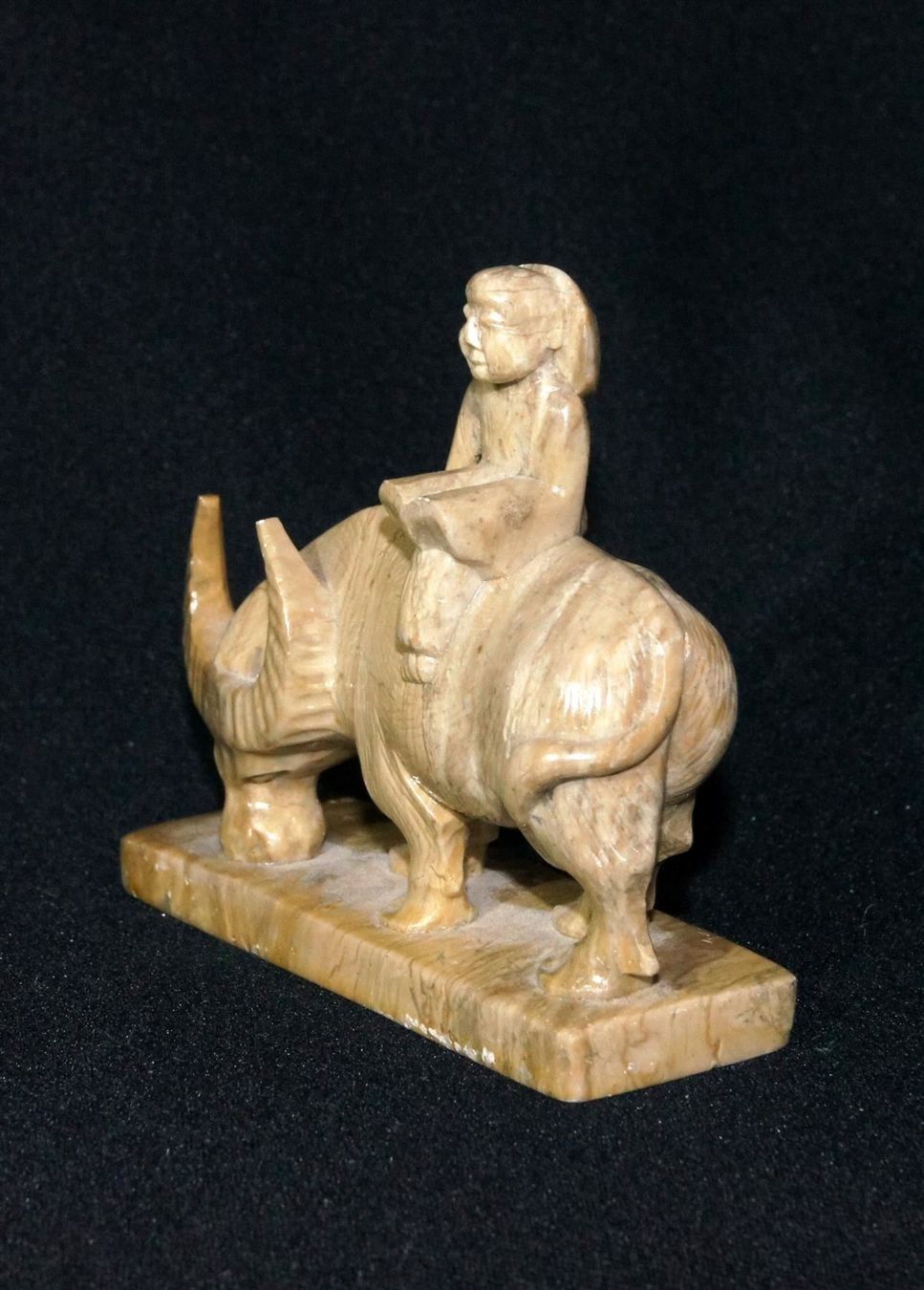 Figuren: Wasserbüffel mit reitendem Reisbauern – Gebraucht aus Geroldswil von ARTEFACTO 3