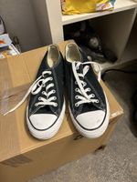 Converse schwarz kurz