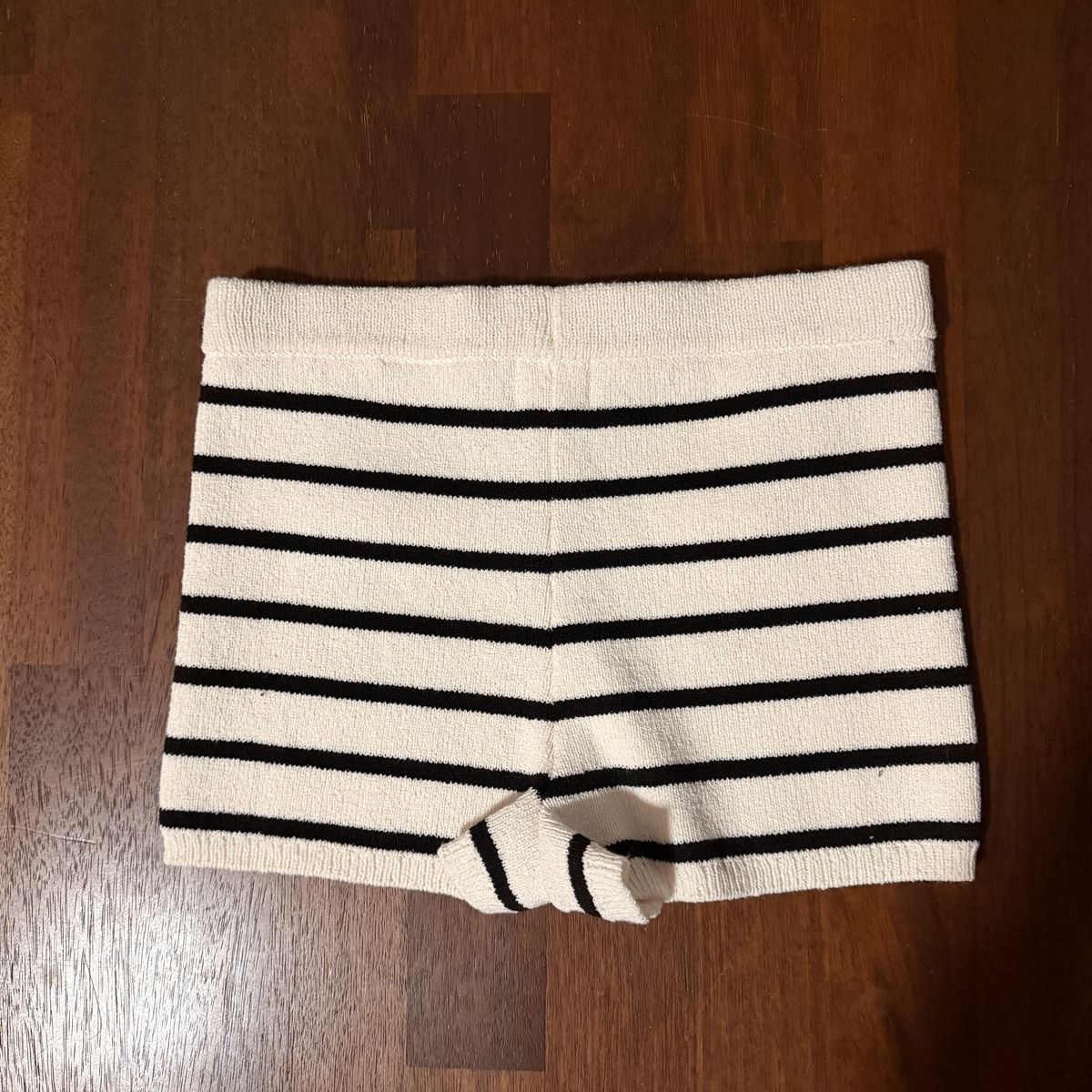 H&M Hosen: H&M | Shorts S – Neu und originalverpackt aus Uetikon am see von seller.2020 1