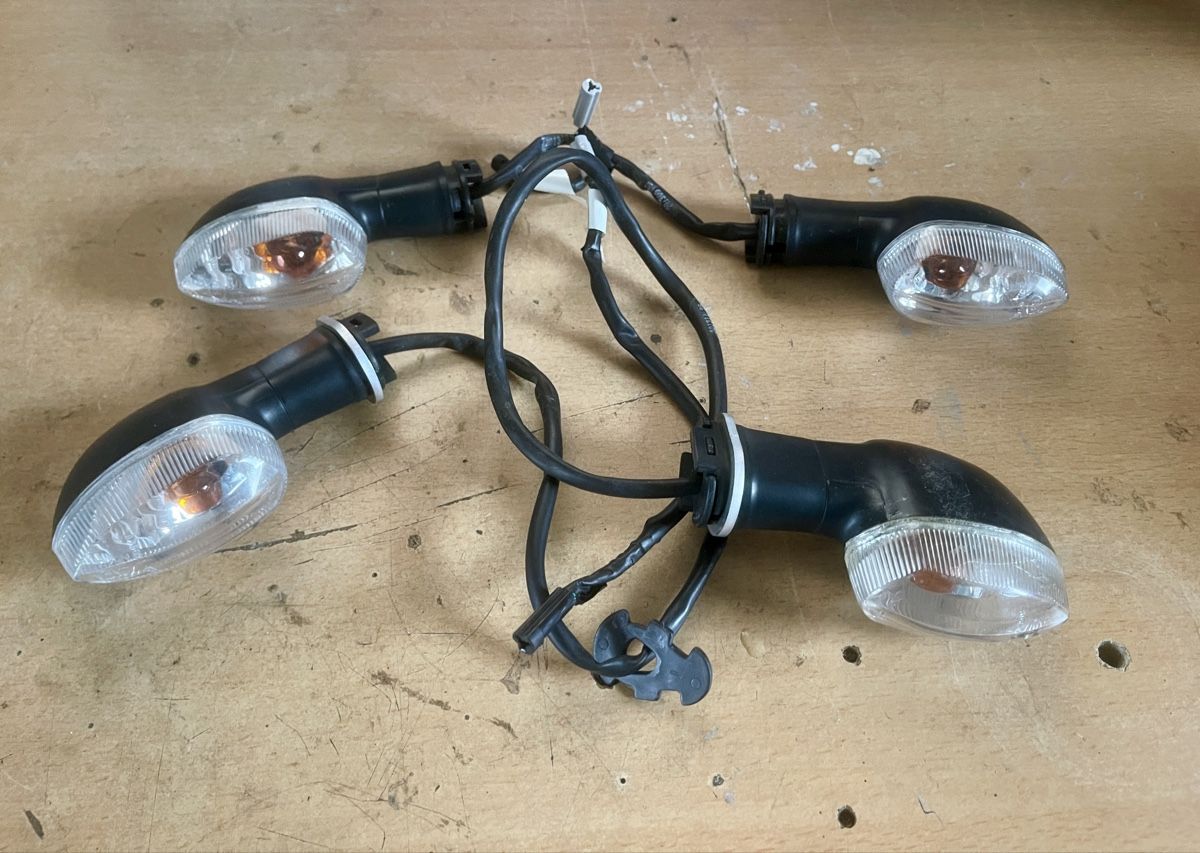 Alle Motorradersatzteile: MT-07 2014 original Blinker-Set – Gebraucht aus Adligenswil von th.hi