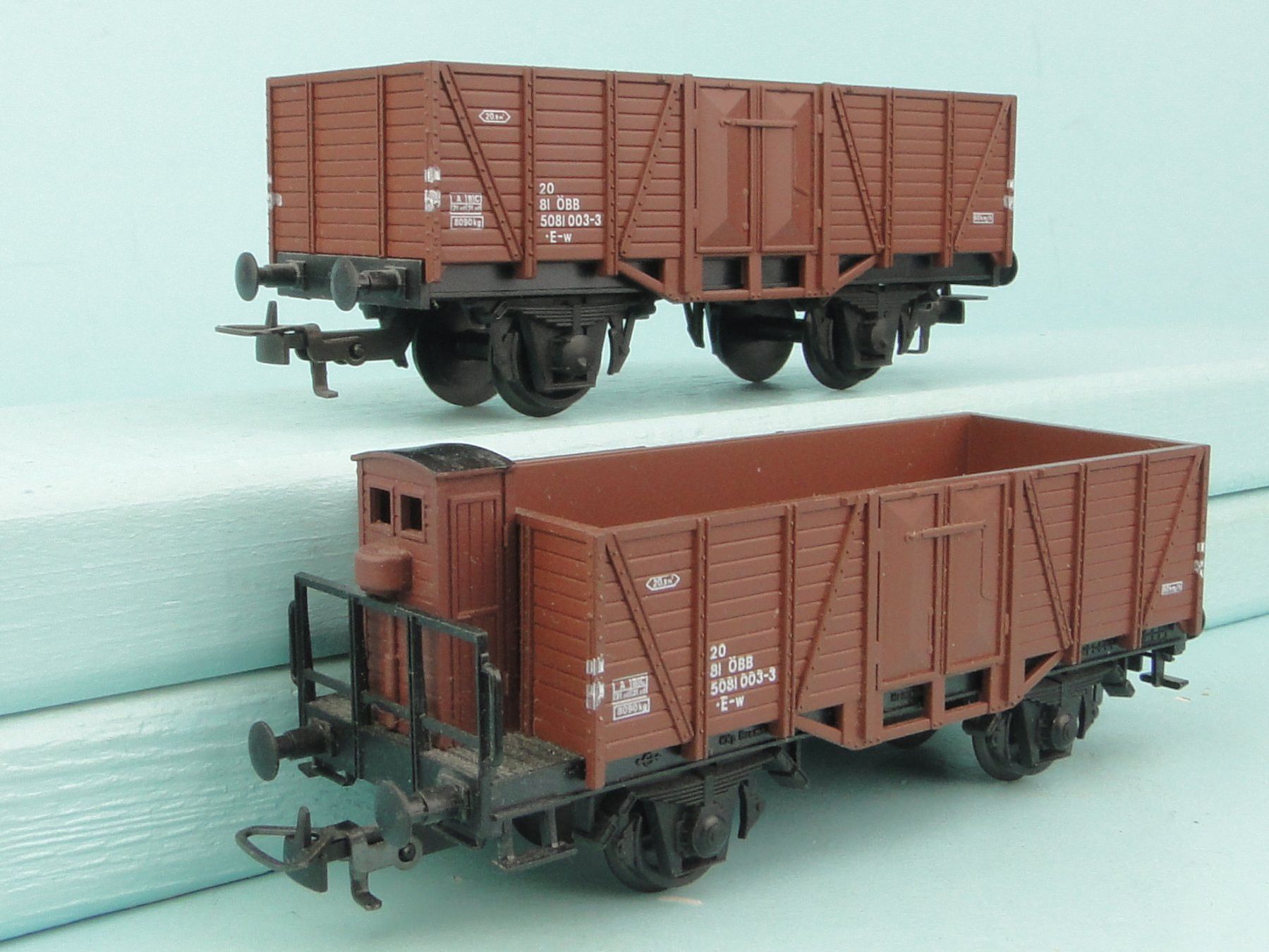 Kleinbahn Modellini di ferrovie: Kleinbahn H0 2 X Offene Güterwagen – Usato da Bülach venduto da cann11