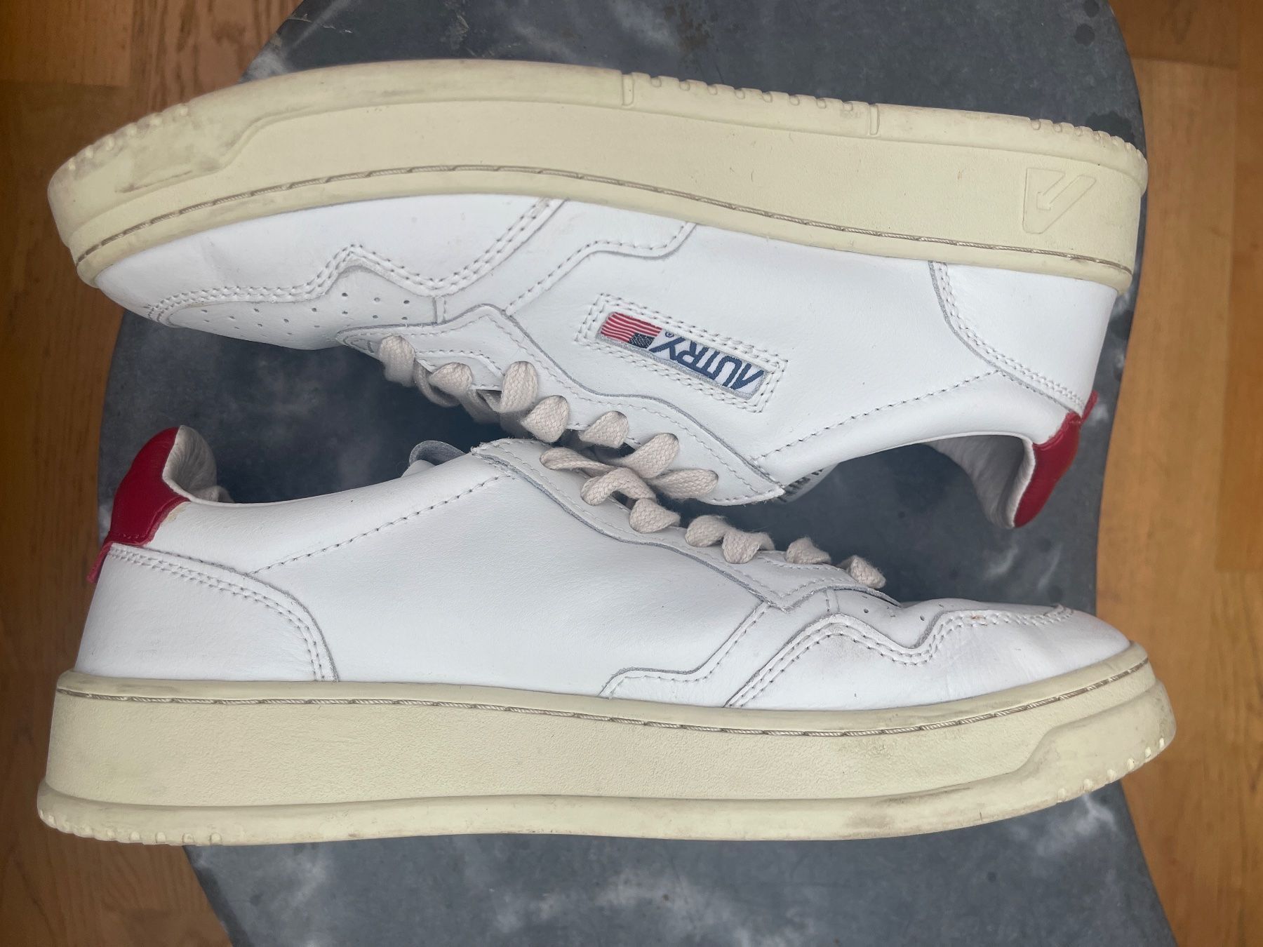 Herrenschuhe: Sneaker Autry Medalist 41 – Gebraucht aus Dielsdorf von nicolicious 3