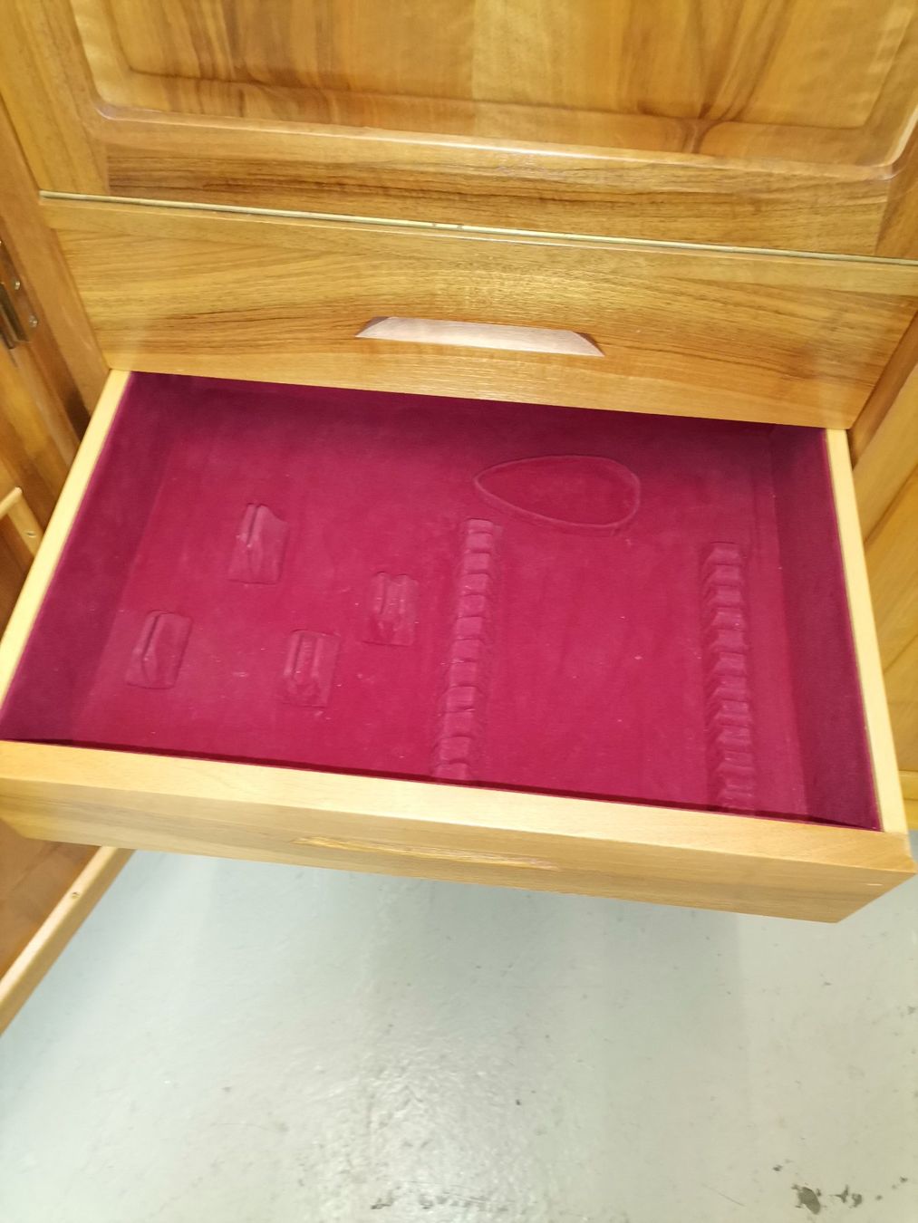 Credenze: SPROLL Geschirrschrank – Nuovo (secondo la descrizione) da Kleindöttingen venduto da Katze99 8