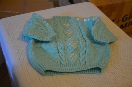 TAILLE 68 - PULLOVER NEU - HANDARBEIT