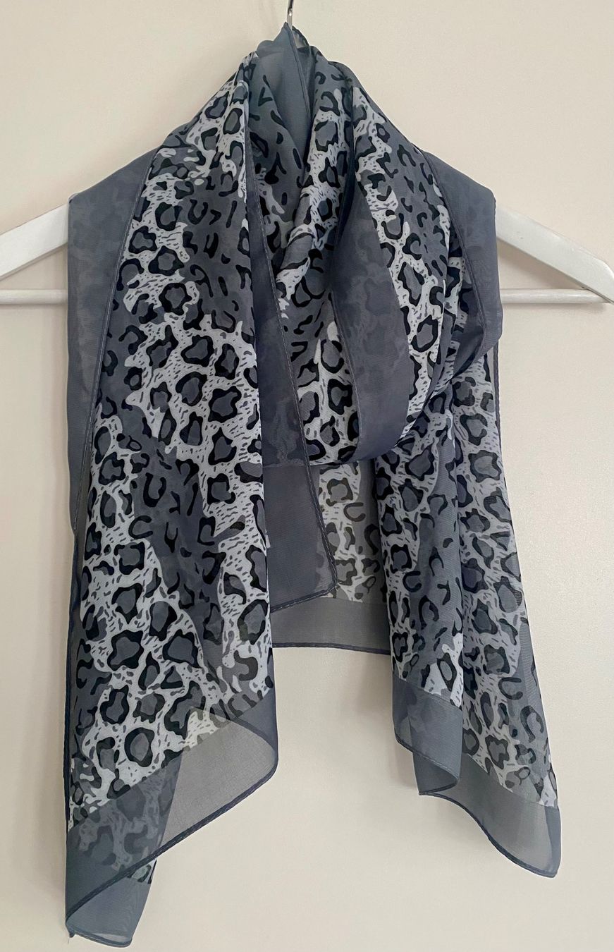 Foulard & Sciarpe: Foulard – Nuovo (secondo la descrizione) da Zürich venduto da Maria2021
