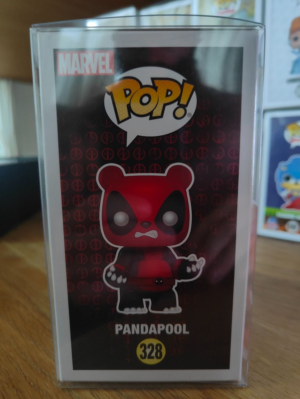 Funko Figurines: Funko Pop! Deadpool - Pandapool CHASE flocked #328 – D'occasion à Benken SG par beasty91 1