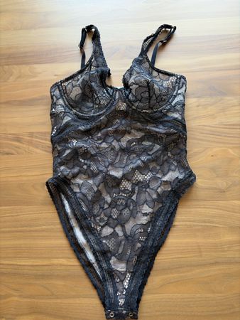 Body Wolford schwarz Spitze, neue mit Etikett