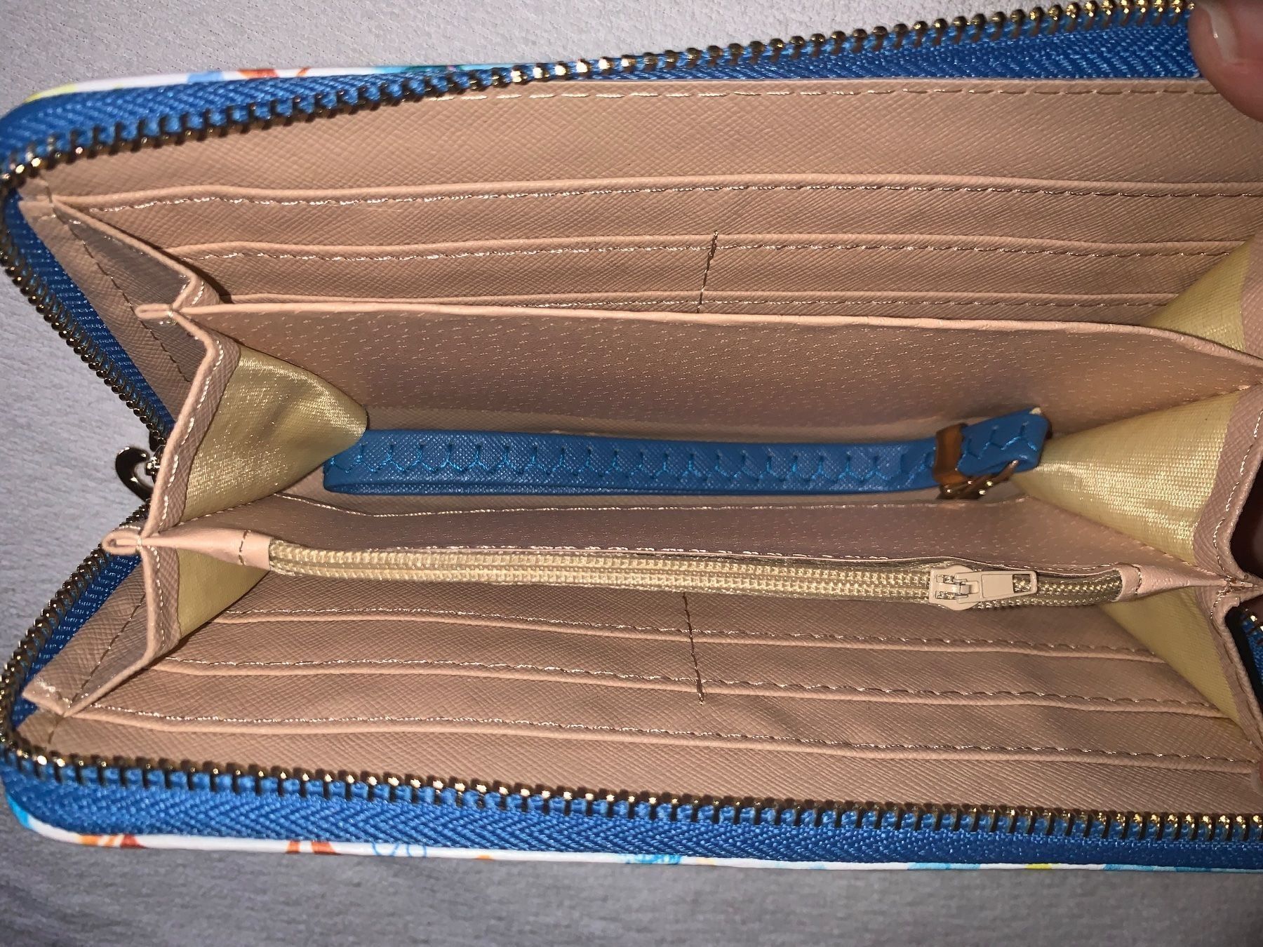 Brieftaschen: Portemonnaie Portmonee Tasche Blume mit fächern – Neu und originalverpackt aus Buchs SG von Billikatze5 1