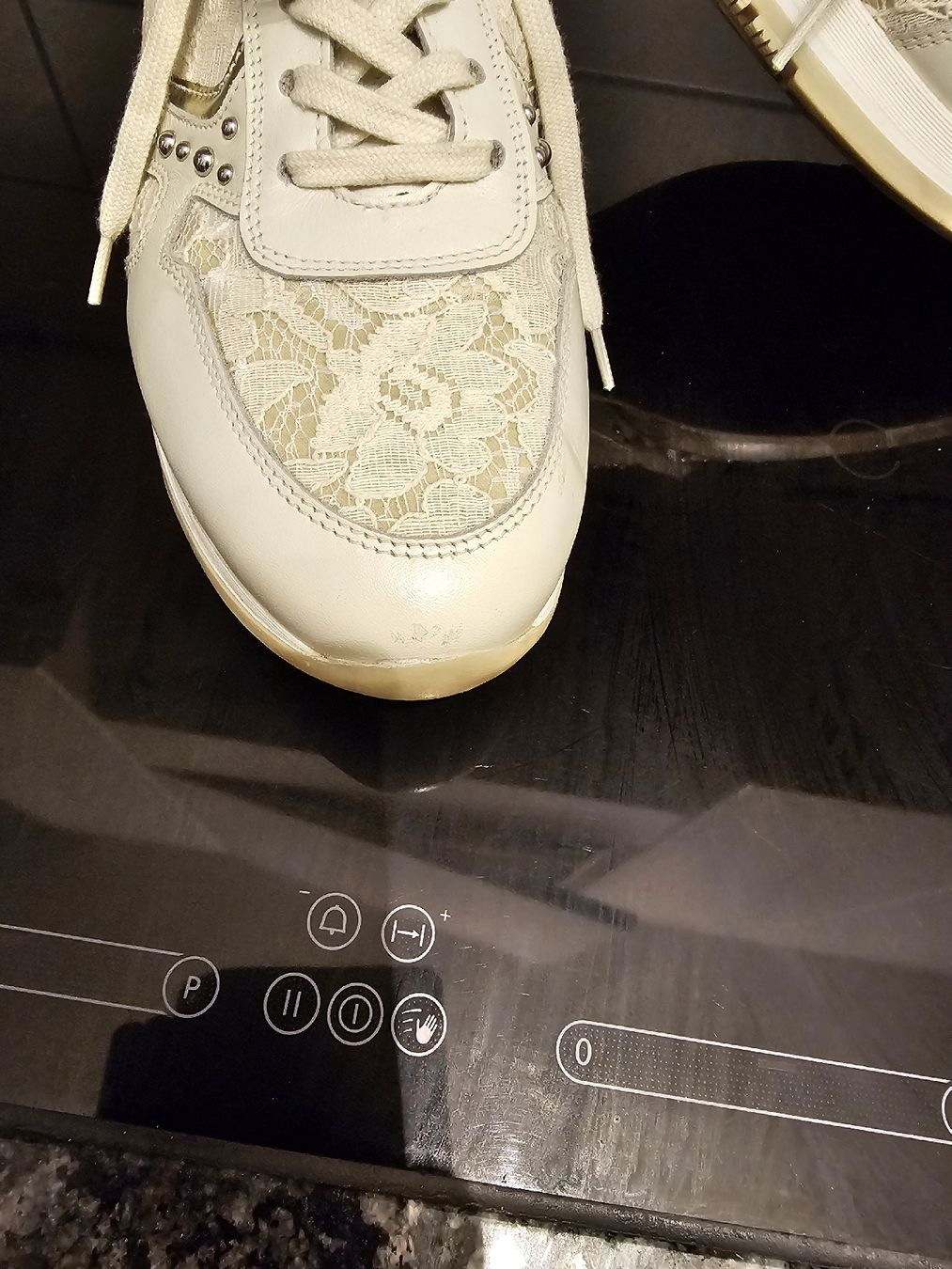 Scarpe da donna: schöne Nero Giardini Sneaker, creme, Gr. 40, – Usato da Dübendorf venduto da Liebeskind101 3