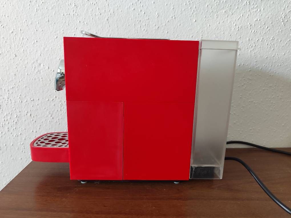 Delizio Macchine per caffè & Macchine per espresso: DELIZIO UNA AUTOMATIC / CHERRY RED / Quickstart Guide – Usato da Thayngen venduto da sch_nd7r 3