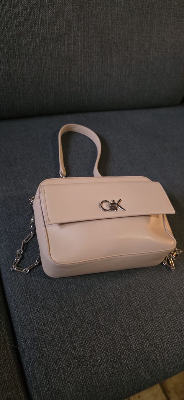 Calvin Klein Borse da donna: Sac Calvin Klein – Nuovo e nell'imballaggio originale da Yvonand venduto da vir_wdr7 3