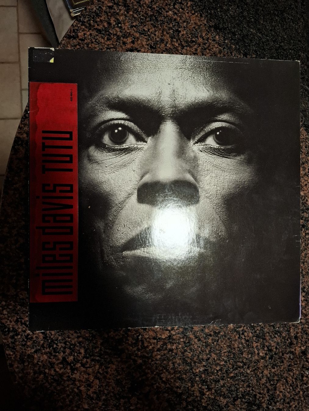 Dischi in vinile: Miles Davis - Tutu (Vinyle) – Usato da Chernex venduto da delfafine
