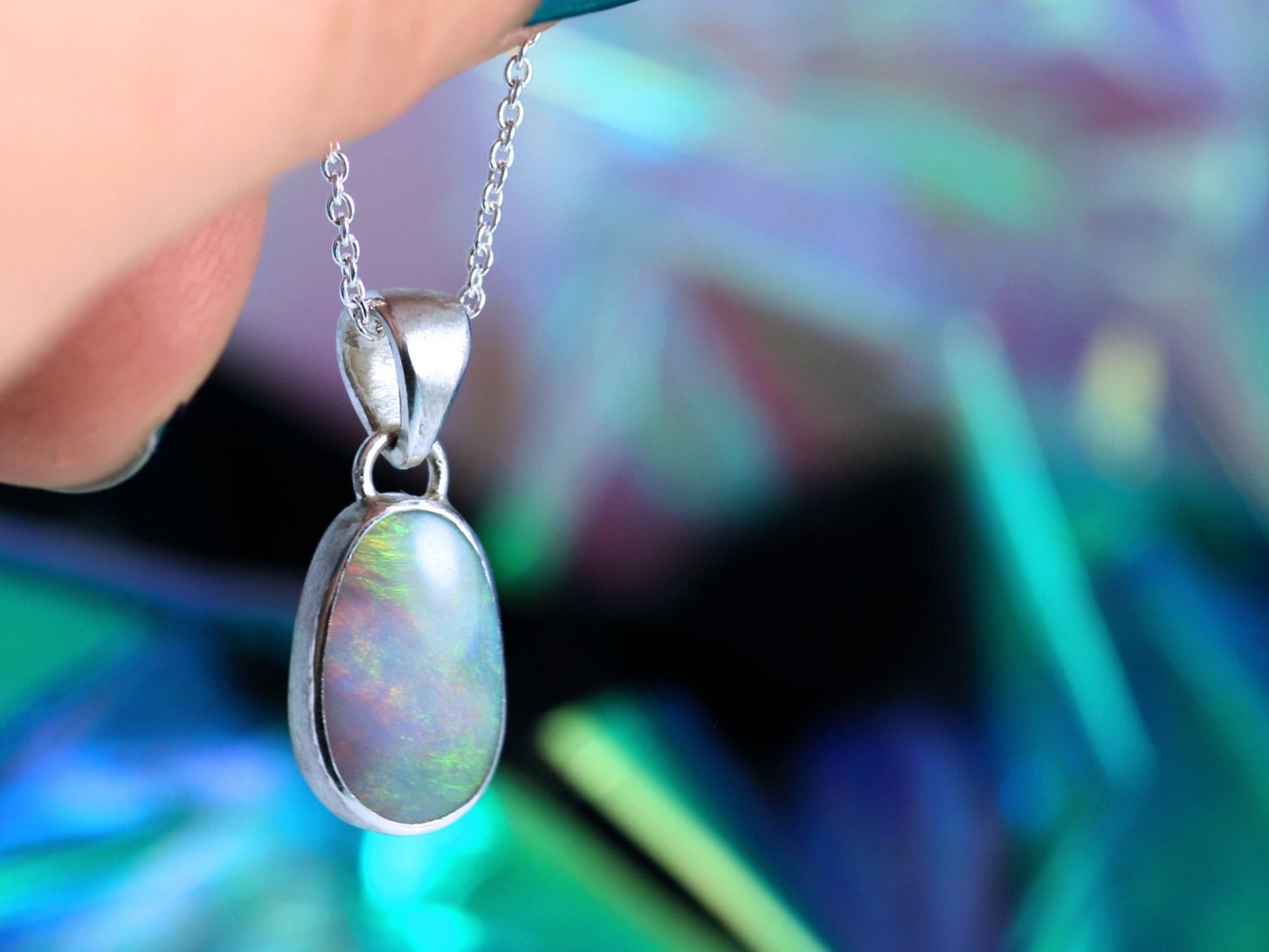 Ciondoli: ARCUS Opalanhänger aus Silber 925 mit wunderschönem Opal – Nuovo e nell'imballaggio originale da Bern venduto da OSONO.Design 2