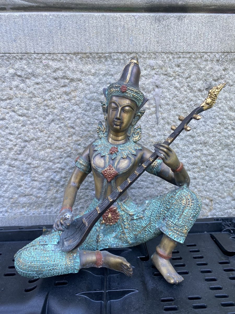 Figuren: Dekorative Bronze Figuren – Gebraucht aus Männedorf von Adamiat