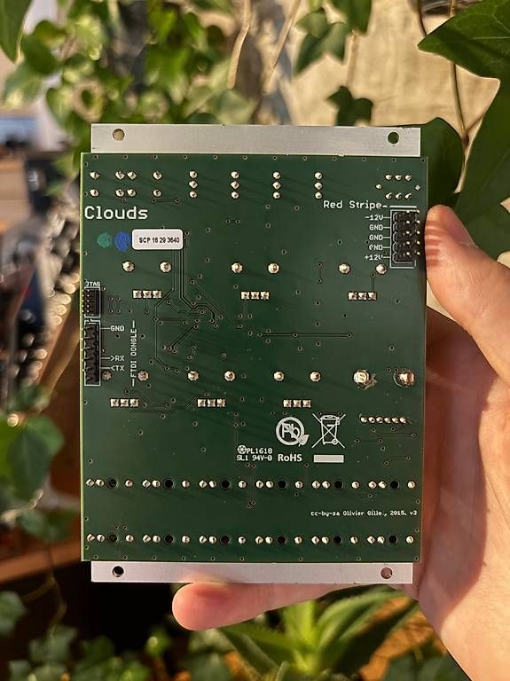 Instruments de musique: Module Eurorack : Mutable Instruments - Clouds – D'occasion à Fribourg par rob_wz7h 1