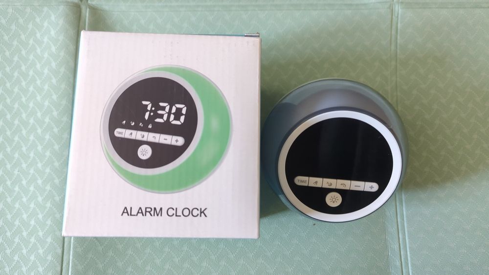 Daylight Alarm Clock - Wecker mit Nachtlicht (Multi) - USB-C (Gebraucht ...