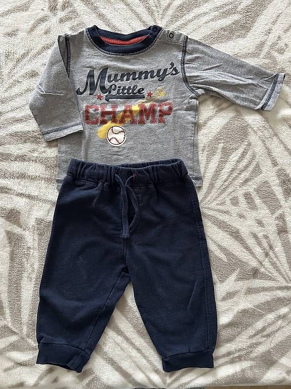 Kleiderpakete & -sets: Süsses Babyjungen Outfit Gr.68 – Gebraucht aus Leuggern von Dragon_Liz